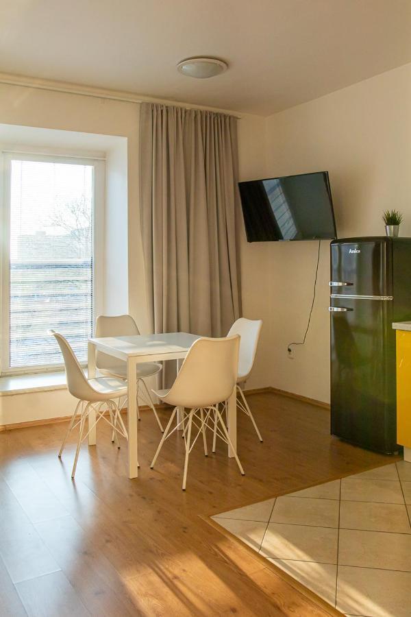 Yellow Apartment Ostrava Exterior foto